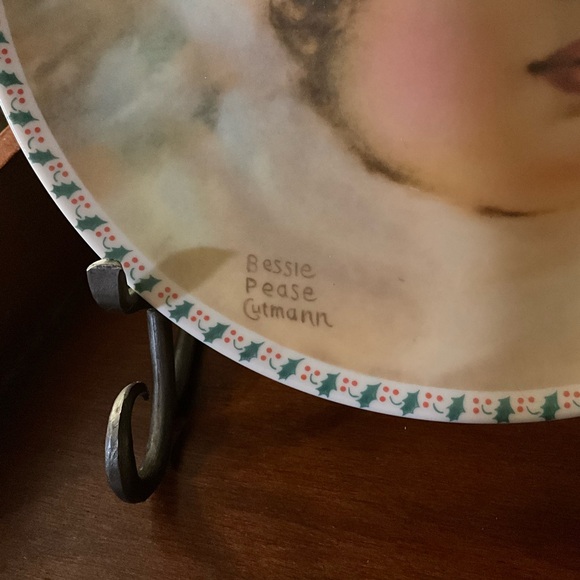 Bessie Pease Gutmann “The Snow Bird” collectors plate 1983 - Picture 2 of 3